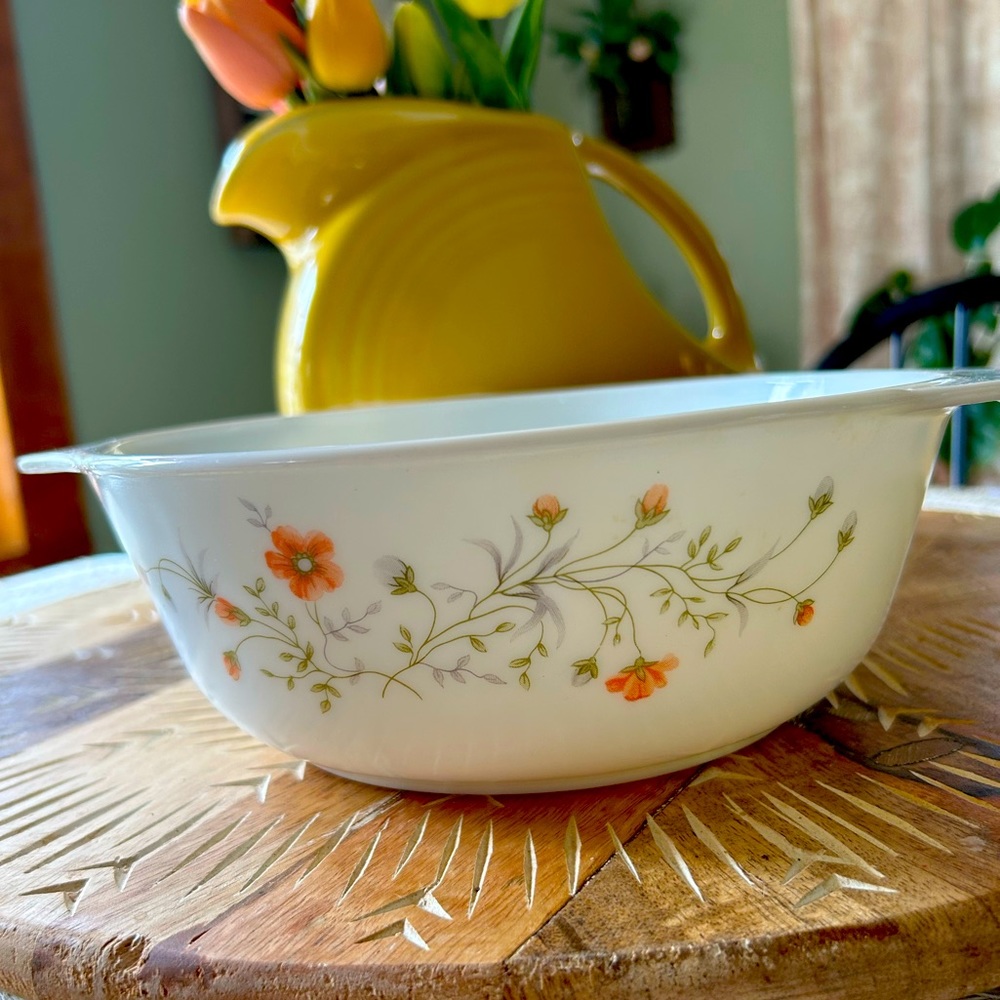 PYREX England 1 qt casserole dish
